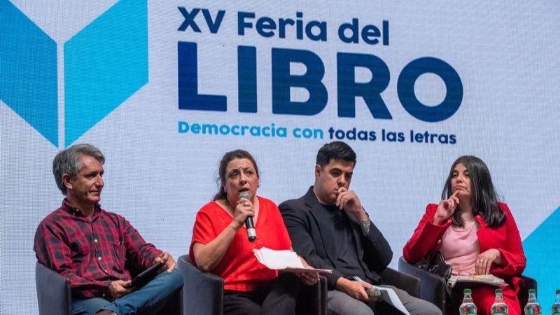 La Feria del Libro y el Ponchito, juntos, en el Predio Ferial