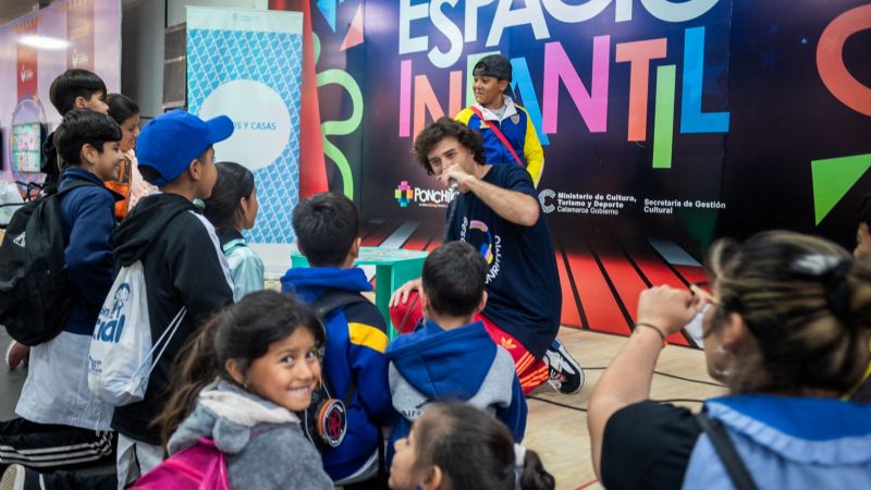 The Italian Spaceway invita a recorrer el espacio en la Feria del Libro