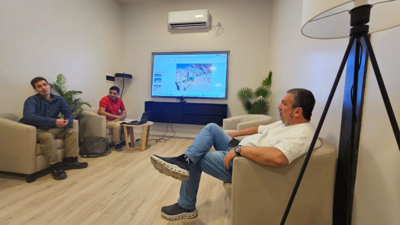 Recambio de paneles solares en 43 escuelas del interior