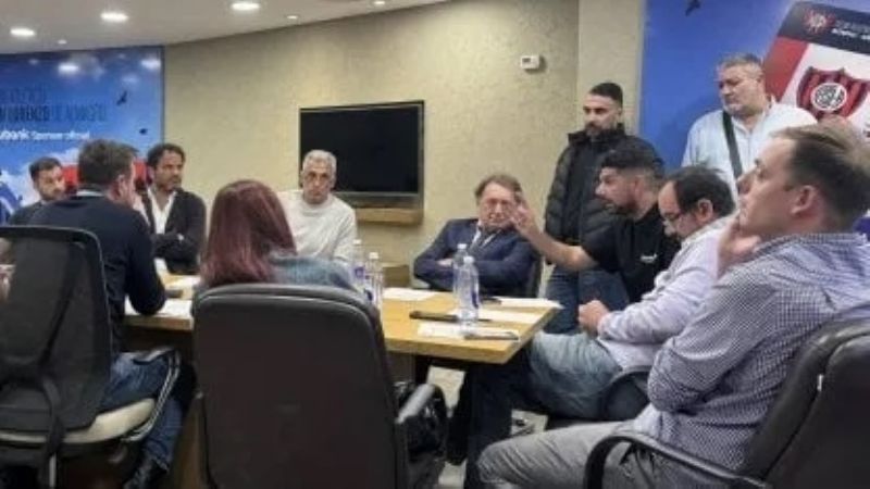 Ortigoza se negó a renunciar y San Lorenzo “arde”