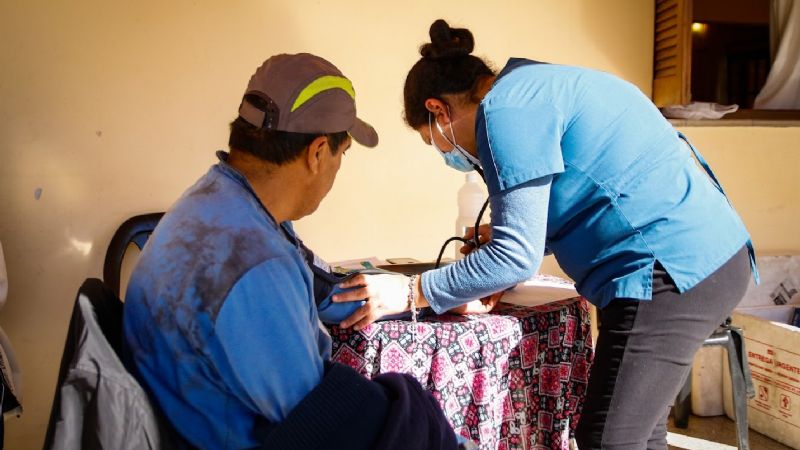 Operativo “Cuidamos tu Salud” en Medanitos y Palo Blanco