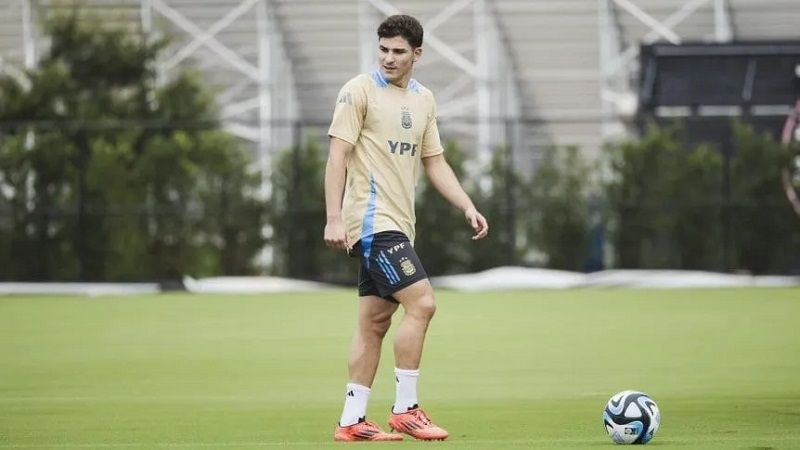 Scaloni confirmó a Álvarez como titular