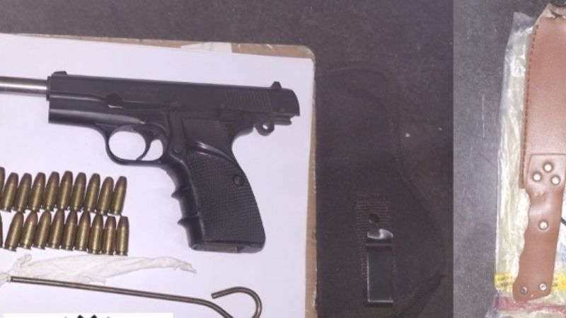 Tras una denuncia por violencia de género, secuestran dos armas de fuego y balas