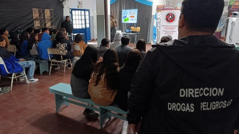 Charlas de prevención y concientización sobre consumo problemático de Drogas