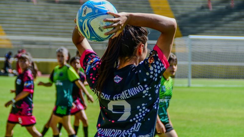 El cuerpo técnico de la Selección Femenina de Fútbol arribó a Catamarca para visoria de jugadoras