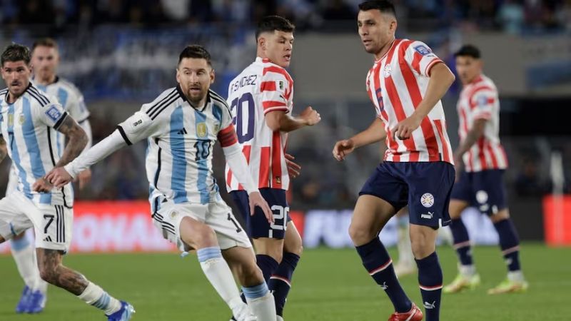Argentina visita a Paraguay, desde las 20.30