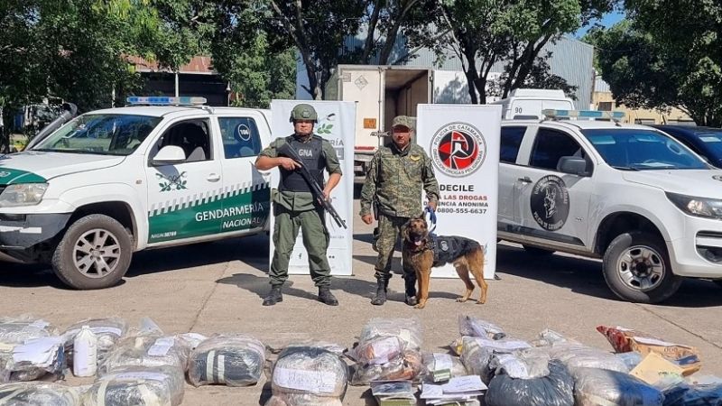 La Policía quemó 151 kilos de marihuana y 57 de cocaína