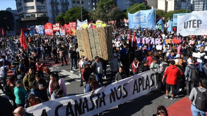 El Gobierno suspendió a 8.588 cooperativas de trabajo e intimó a otras 7.887