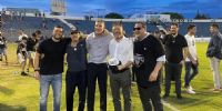 EL PRESIDENTE DE LA CONMEBOL, Alejandro Domínguez, hincha reconocido de Olimpia, felicitó al club, a su DT Martín Palermo y 