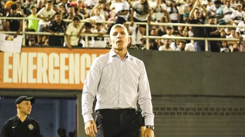 Palermo logró su primer título como DT