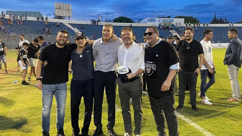 Palermo logró su primer título como DT