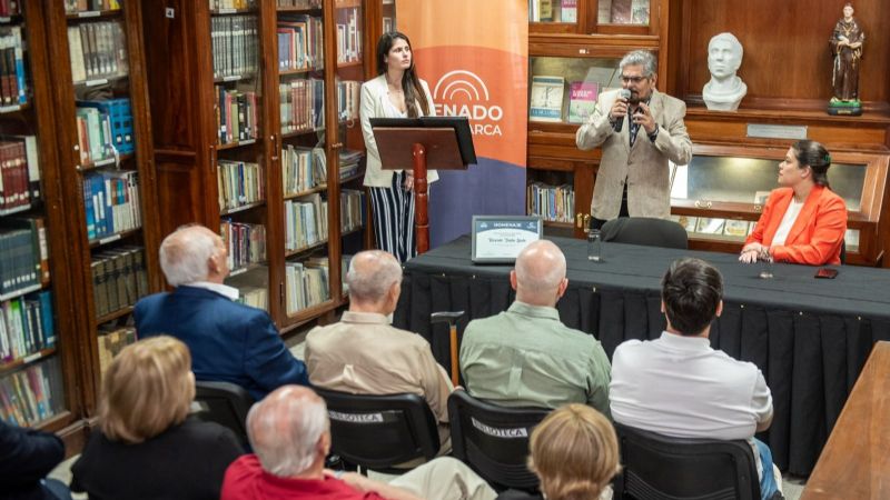 El Senado homenajeó al artista Ricardo Dalla Lasta