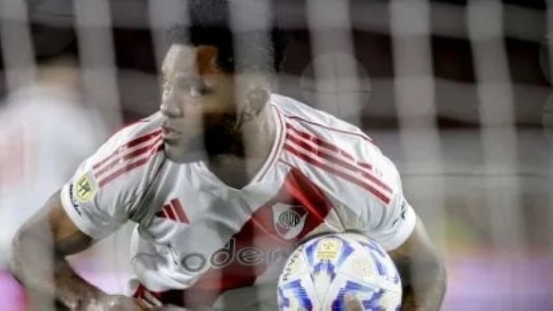 River inició gestiones para renovar el contrato de Borja