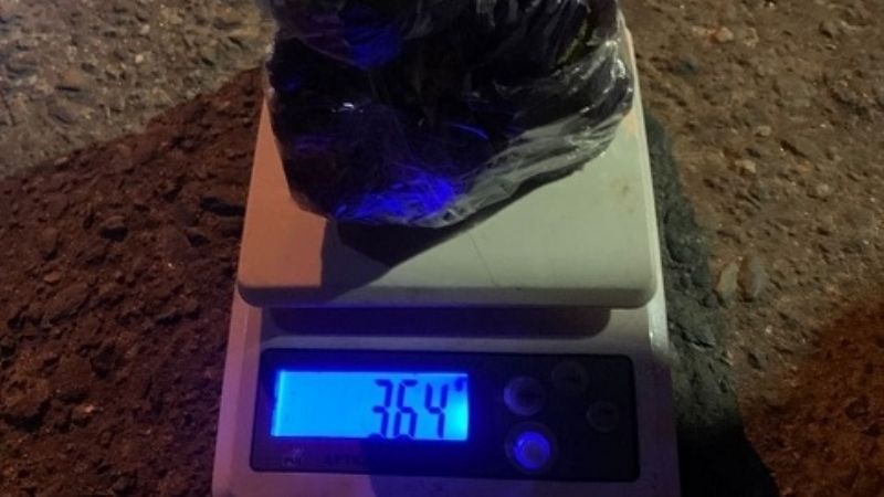 Escapó en la moto con droga, pero fue detenido