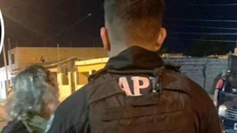 Escapó en la moto con droga, pero fue detenido