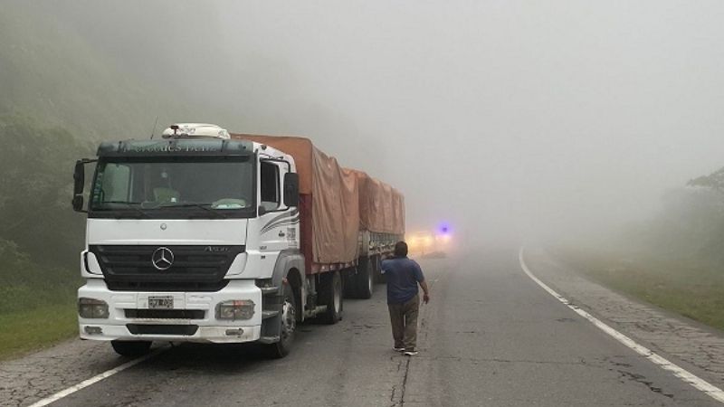 Se quedó un camión en El Totoral y se complicó el tránsito