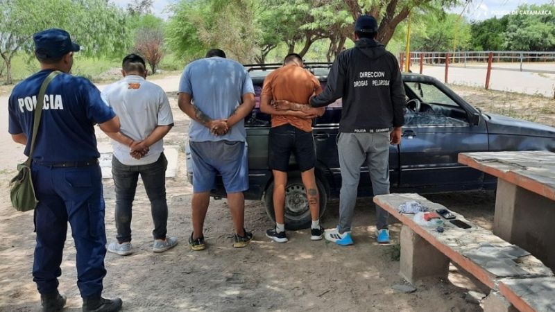 Tres riojanos detenidos con droga en Belén