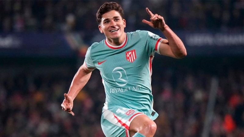 Doblete de Julián y Angelito en goleada del Atlético