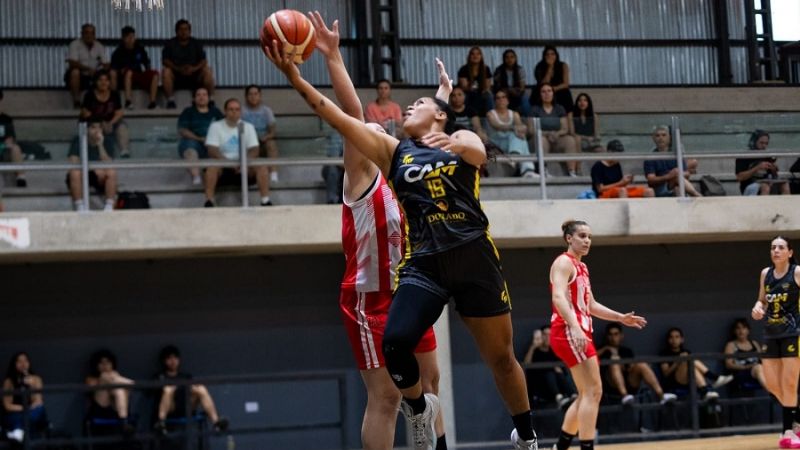 En Chilecito, Montmartre visita a Riachuelo