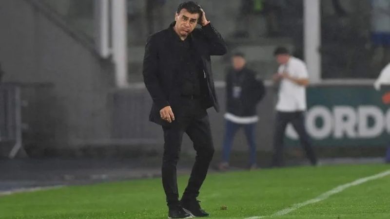 Quinteros destacó que Boca “pasara a ganar, con uno menos”