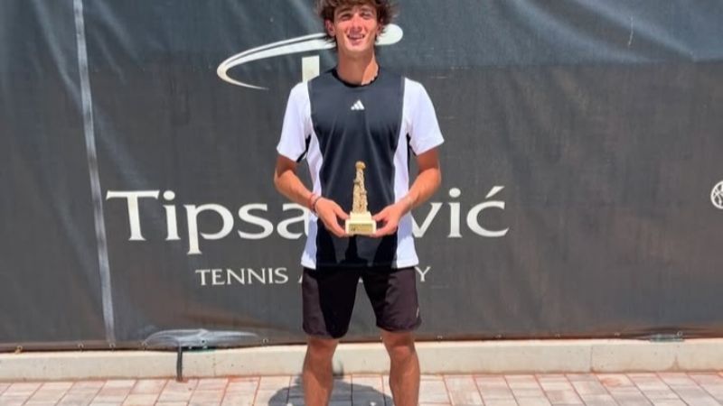 Manu La Serna avanzó en el M15 de Luján