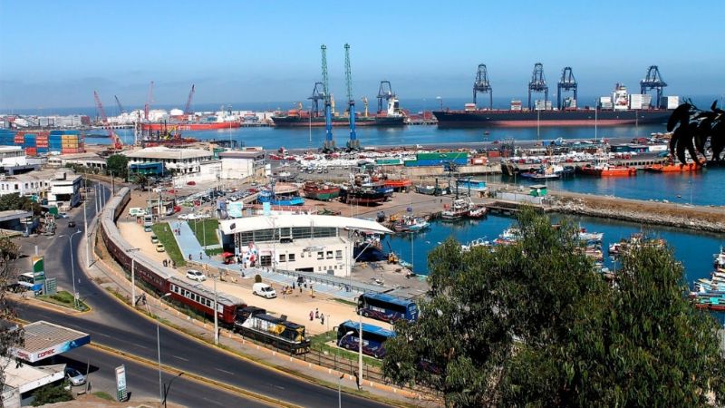 El vicegobernador Dusso recorrió los puertos chilenos de Caldera y Chañaral