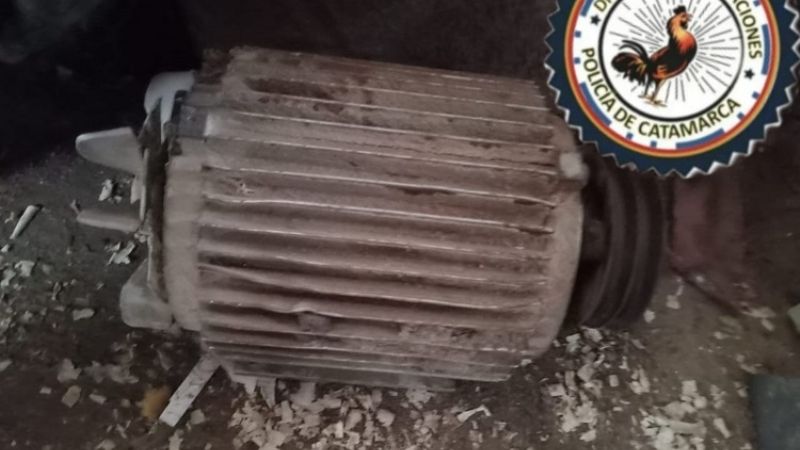 Recuperan artefactos de una pileta de natación