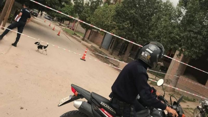 Fue apuñalada y lucha por su vida