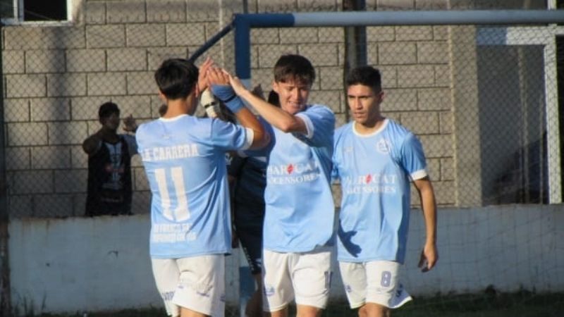 Los Sureños y La Carrera, líderes del Clausura chacarero