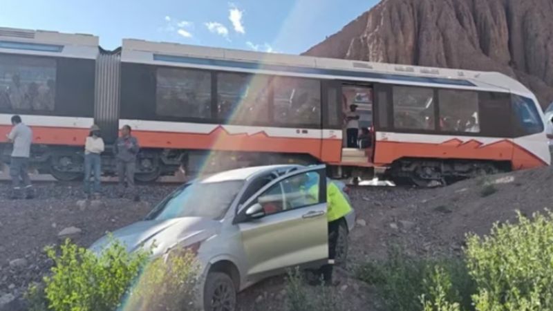 Chocó el tren solar de Jujuy