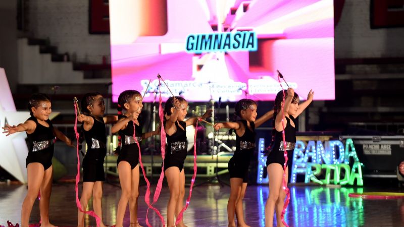 Más de doscientos niños brillaron en la muestra anual del proyecto F.R.I.D.A