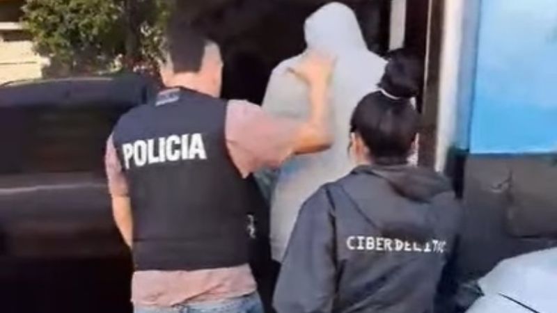 Empleado de EC SAPEM robaba datos de tarjetas de crédito