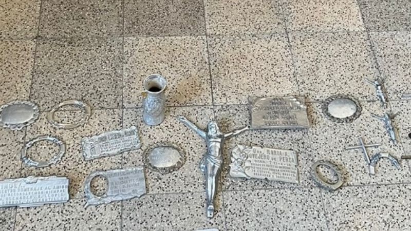 Robó en el Cementerio
