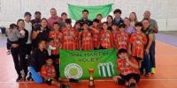 EL EQUIPO de Los Santitos, que asistió a la Copa Argentina Sub12 de Vóley.