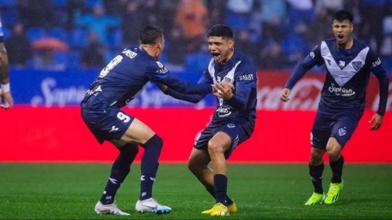 Vélez por un triunfo que lo consolide arriba