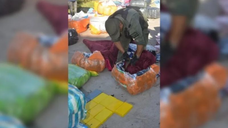 En un tour de compras una mujer boliviana llevaba más de 18 kilos de cocaína