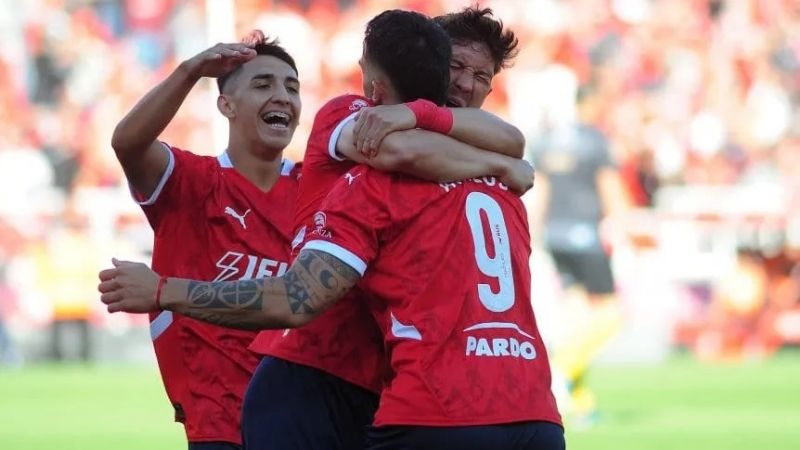 Independiente “paró la bronca” venciendo al “Ferro”.