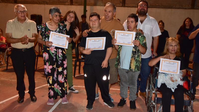 Con cierre de talleres dictados por la UNCA, APYFADIM celebró su 24° aniversario