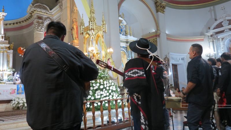 Música y danza a la Madre Morena: El folclore catamarqueño se unió en una noche de devoción