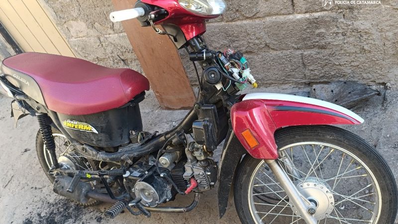 Detuvieron a dos personas tras el robo de un celular en el barrio Eva Perón