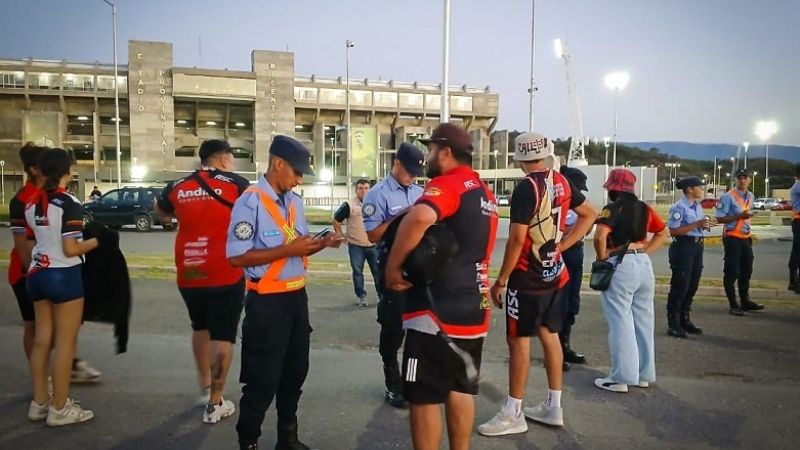 Operativo tribuna segura en el Estadio Bicentenario