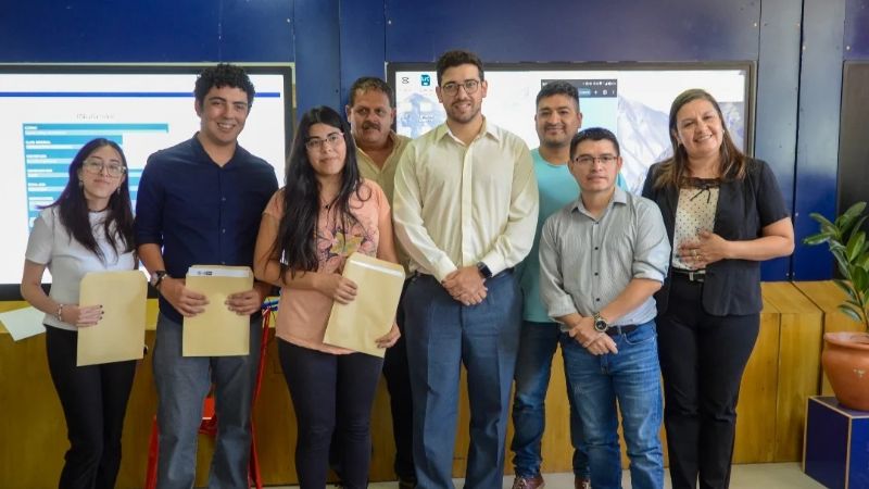 Exitosa pasantía de alumnos de la Unca en el Ministerio de Ciencia