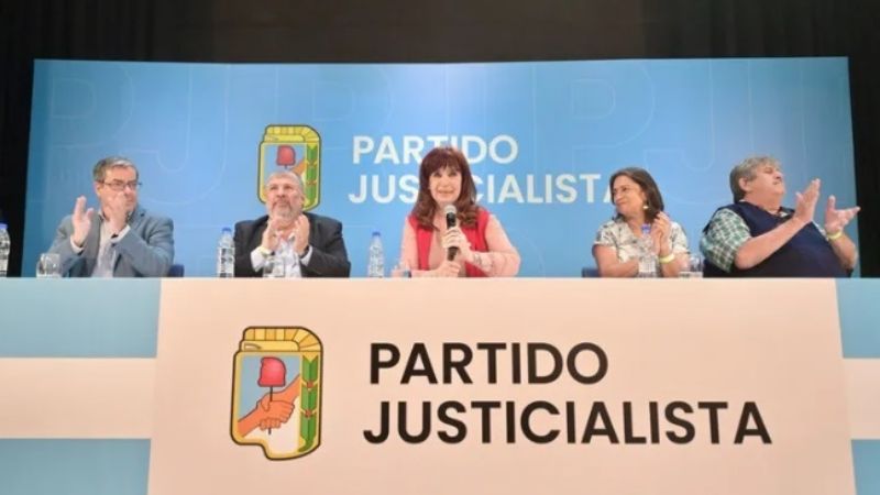 Cristina: "Estamos en un ciclo de apropiación y depredación"