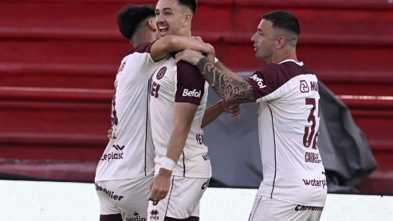 Lanús a la Sudamericana; Barracas, último