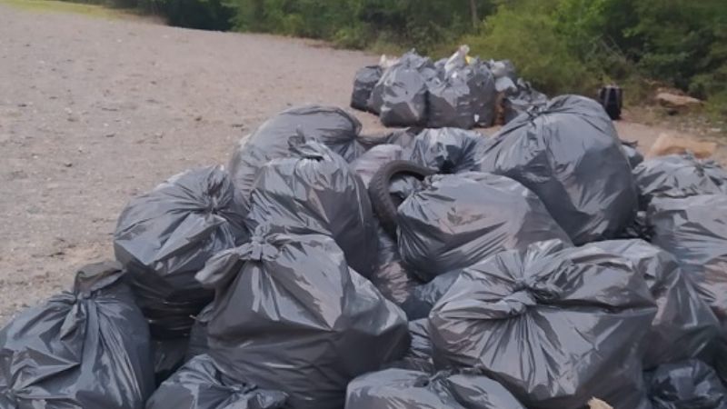 Río El Tala: Vecinos limpian más de 10 kilómetros