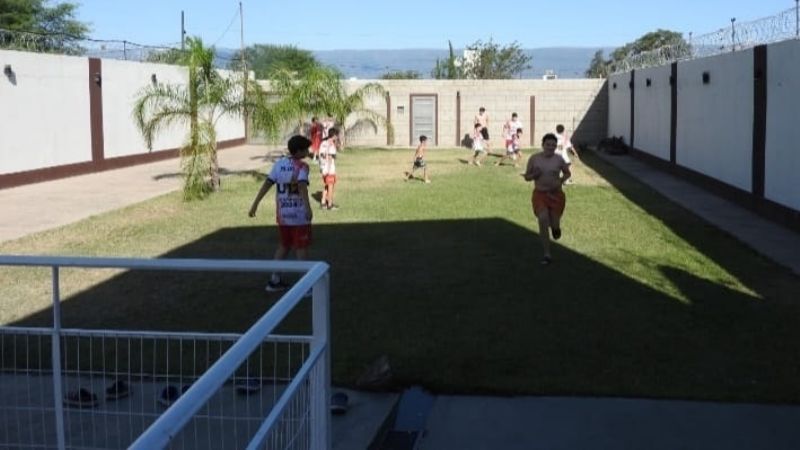 Red Star agasajó a  sus inferiores