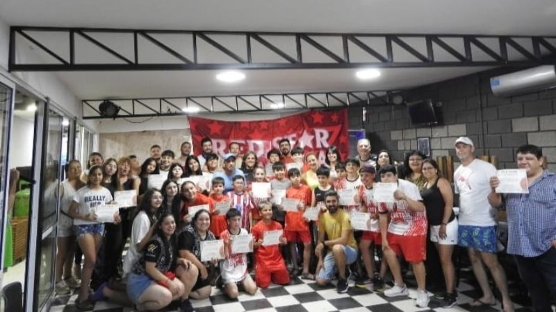 Red Star agasajó a  sus inferiores