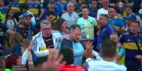 MANCHÓN.La pelea de Chiquito Romero con los hinchas de Boca, que dejó secuelas en el 