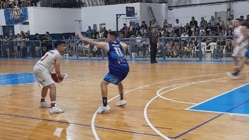 Red Star venció a Hindú y manda la serie final