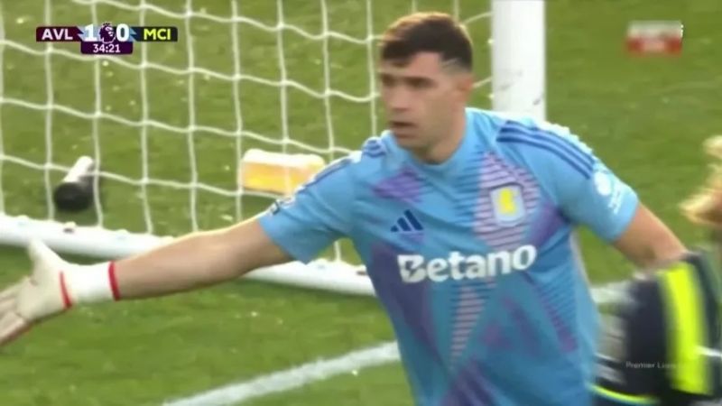 Aston Villa del “Dibu” venció al City